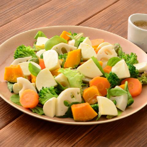 モッツァレラと冬野菜のサラダ