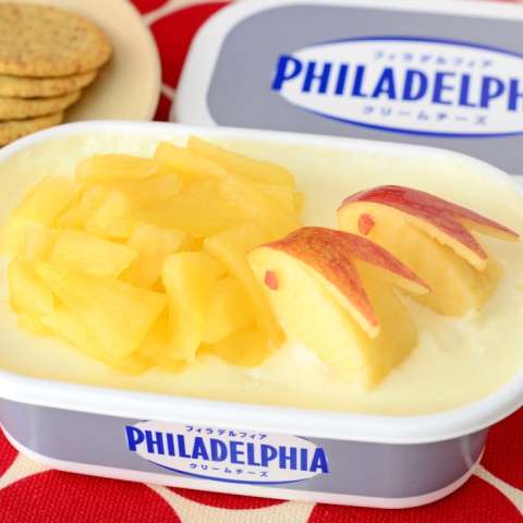 フィラデルフィア容器で簡単♪ お月見うさぎのりんごレアチーズ