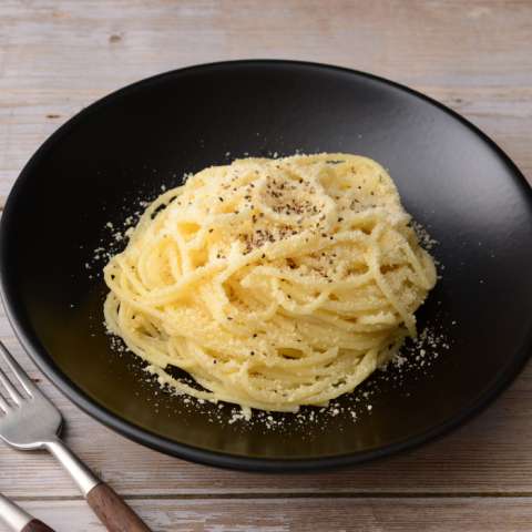 カチョエペペ（チーズと胡椒のパスタ）