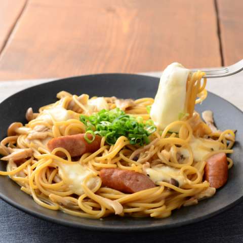 フライパンひとつ!モッツアレラときのこの和風パスタ