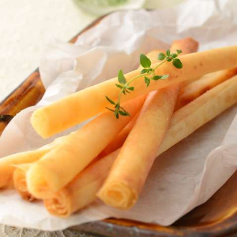 春巻きの皮で作る!甘じょっぱパルメスティック