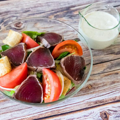 一皿で満足！かつおの腸活サラダボウル～ヨーグルトチーズドレッシング～