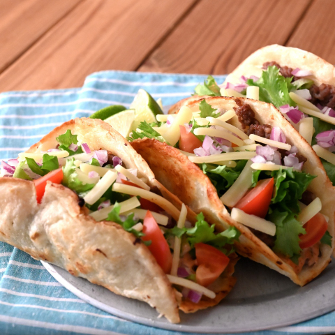 ボリュームたっぷり！熟成チーズタコス