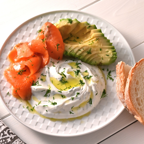 パルテノで作る～サーモンとアボカドのプレート～