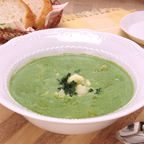 具だくさんのグリーン・ポタージュ
