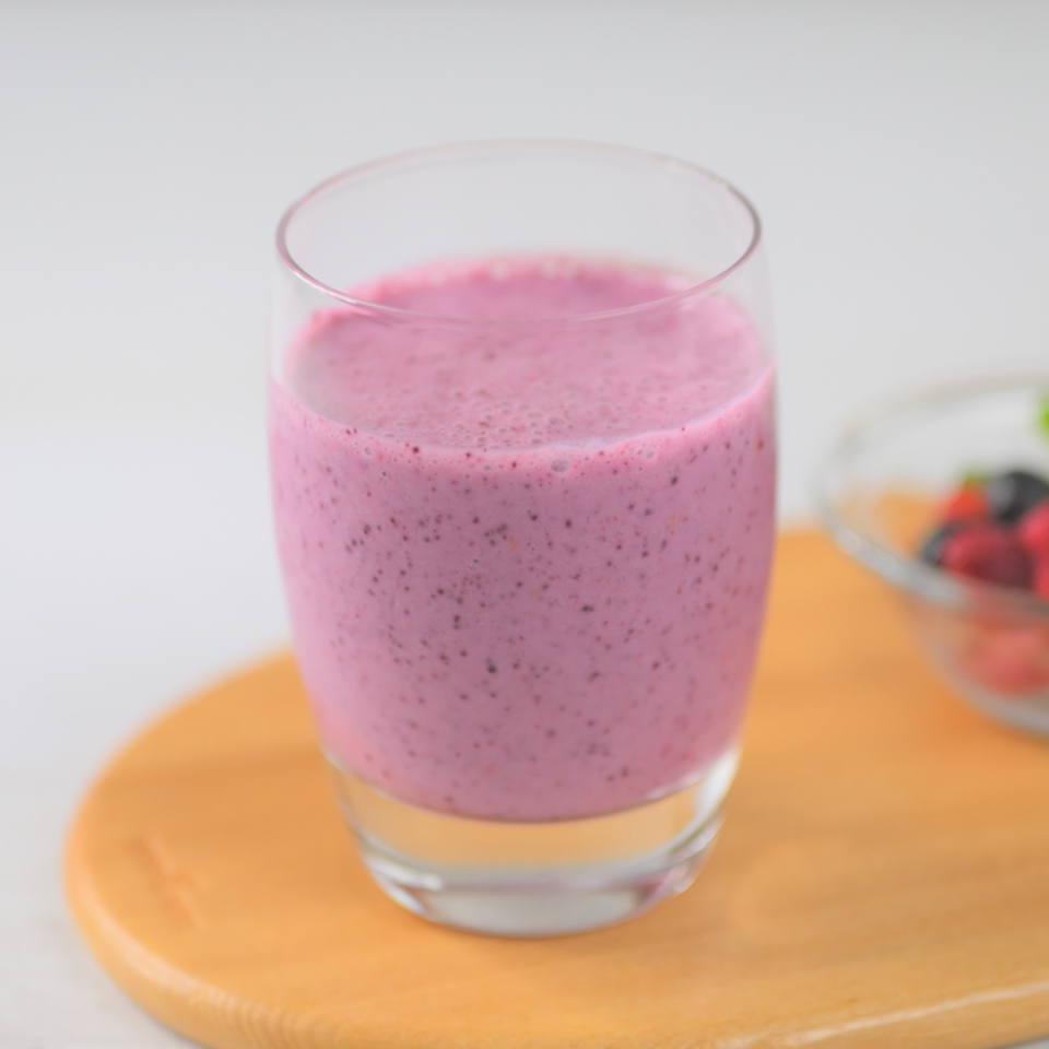 冷凍ベリーで作る 腸活ラッシー