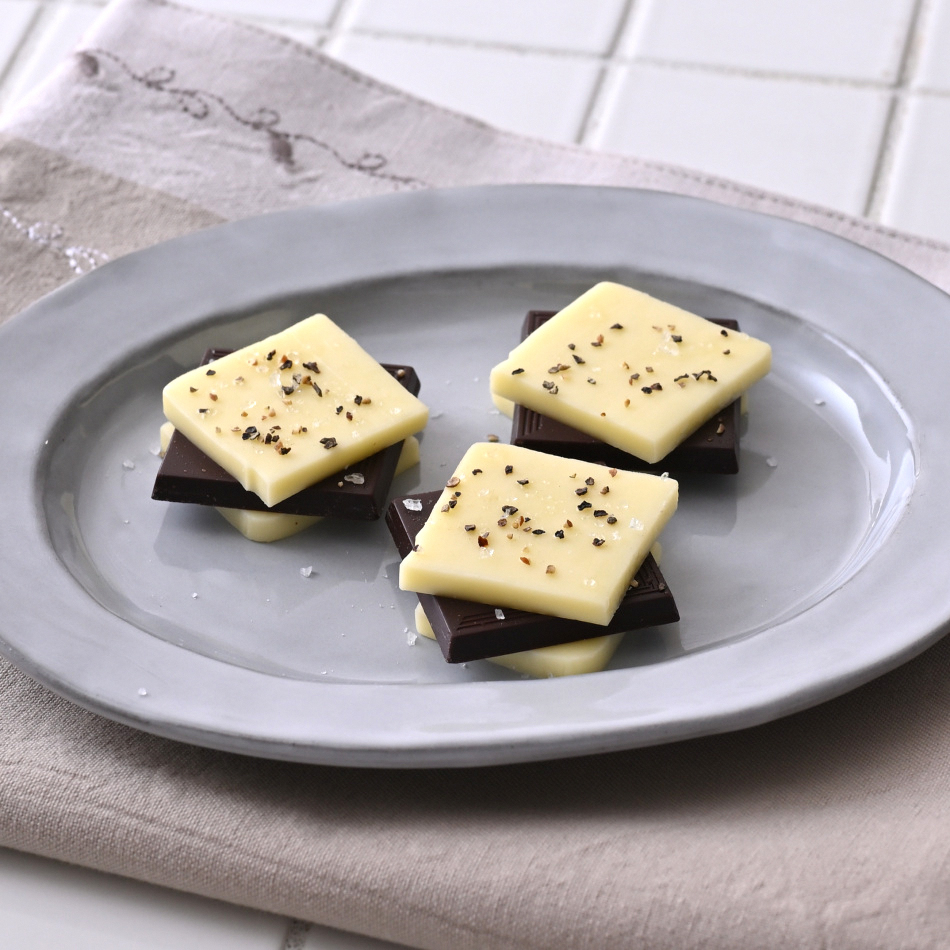 チーズとチョコのほろ苦ひとくちサンド
