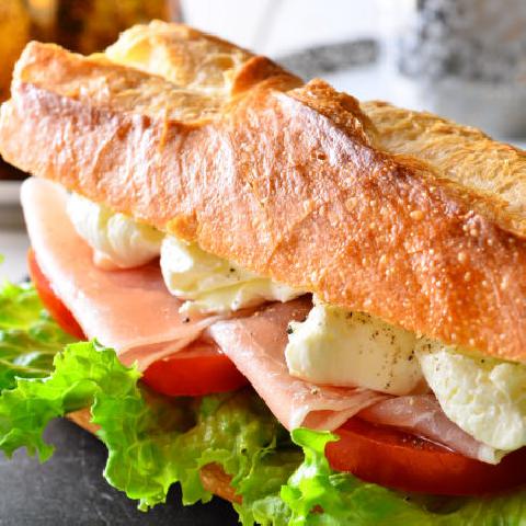 クリームチーズと生ハムのサンド