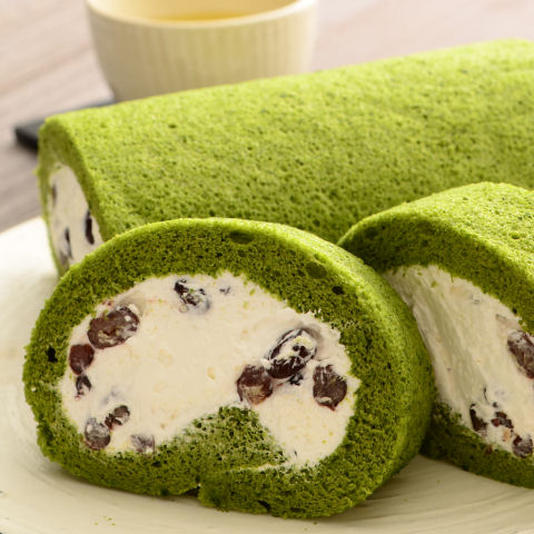 ふわふわ抹茶のロールケーキ
