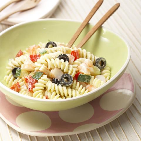 夏野菜のヨーグルトパスタサラダ