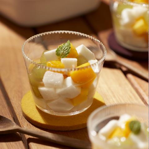 ヨーグルトかんと秋フルーツのさっぱりスイーツ