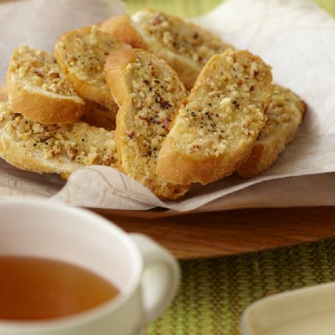 オトナ味のチーズラスク