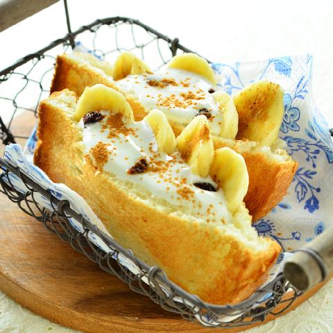 バナナとギリシャヨーグルトのポケットサンド レシピ 森永乳業の乳でひろがる アイデアレシピ 森永乳業株式会社