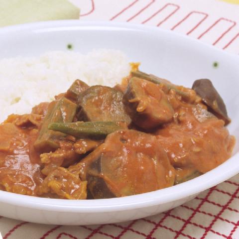 夏野菜のトマトクリームカレー レシピ 森永乳業の乳でひろがる アイデアレシピ 森永乳業株式会社