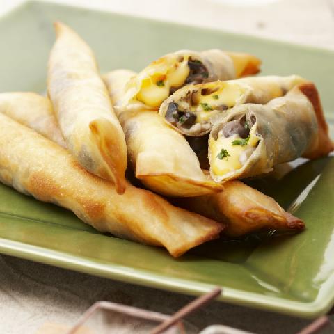 チーズときのこのボリューム春巻き レシピ 森永乳業の乳でひろがる アイデアレシピ 森永乳業株式会社