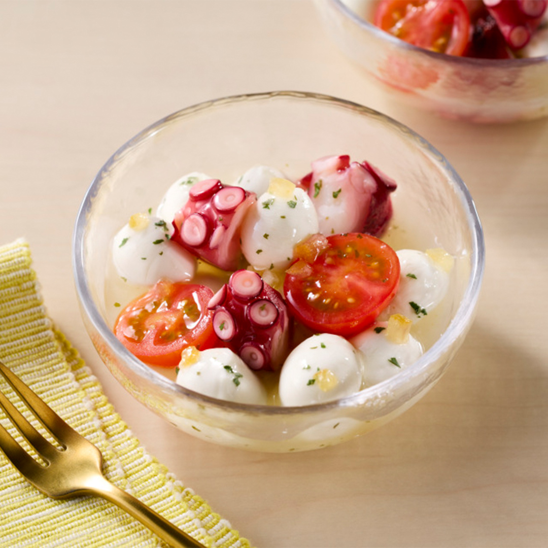 タコとモッツァのレモンハーブマリネ